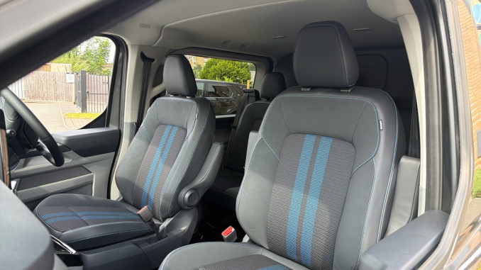 Ford Transit Custom 320 L1 Petrol Fwd 2.5 PHEV 232ps H1 Van Sport Auto - Image 33